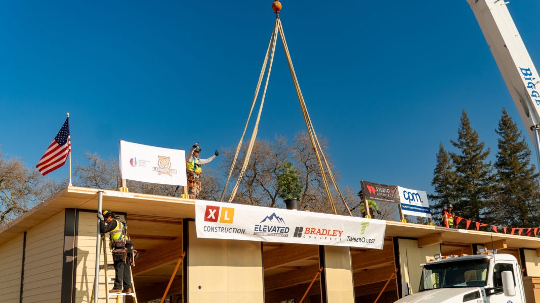 Elkhorn Topping Off-77